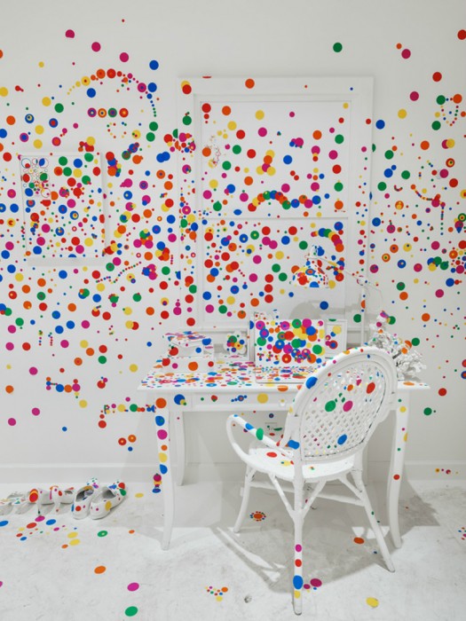 Arch2O-YayoiKusama-ObliterationRoom-02-525x700
